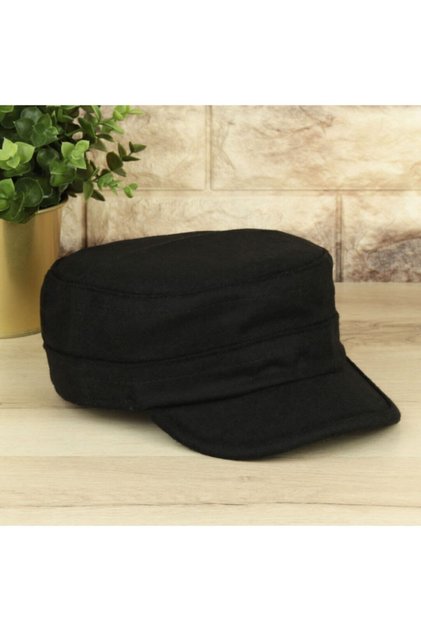 Castro Winter Black Hat