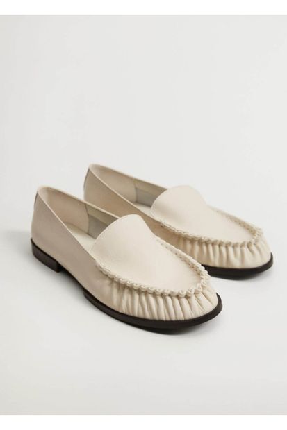 MANGO Woman Kadın Kırık Beyaz Büzgülü Deri Mokasen Ayakkabı - 6