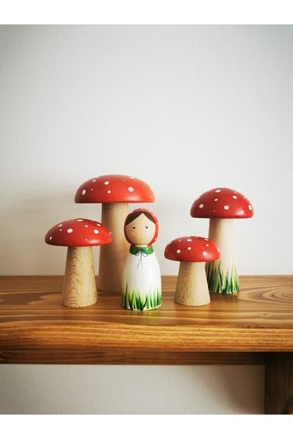 Mesu 4-Piece Waldorf Wooden Red Mushroom and Mushroom Tintika Toy Set