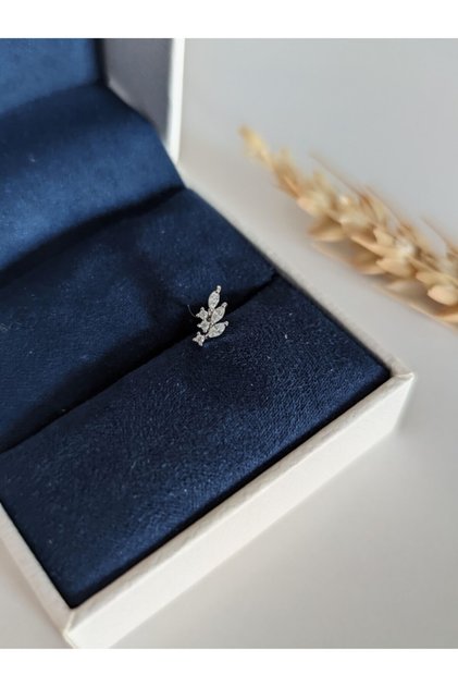Cerrahi Çelik Gümüş Zirkon Taşlı Yaprak Model Piercing
