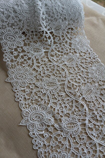 Guipure Tape (1 Meter)