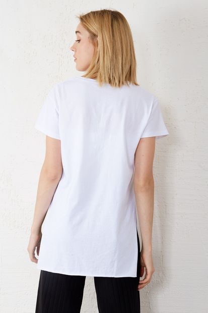 Eka Kadın Beyaz V Yaka Kısa Kol Yırtmaçlı T-Shirt - 3