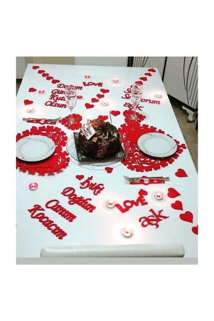 Romantik Doğum Günü Masa Süslemesi Kırmızı Keçe Seti 2 Kişilik Keçe Doğum Günü Seti