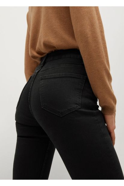 MANGO Woman Kadın Siyah denim Bel Yüksekliği Orta Boy Flare Jeans - 7