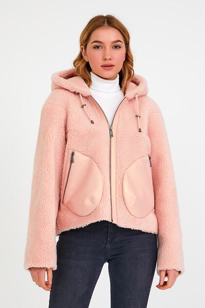 Pembe Kuzu Derisi Aksesuarlı Puffer Mont