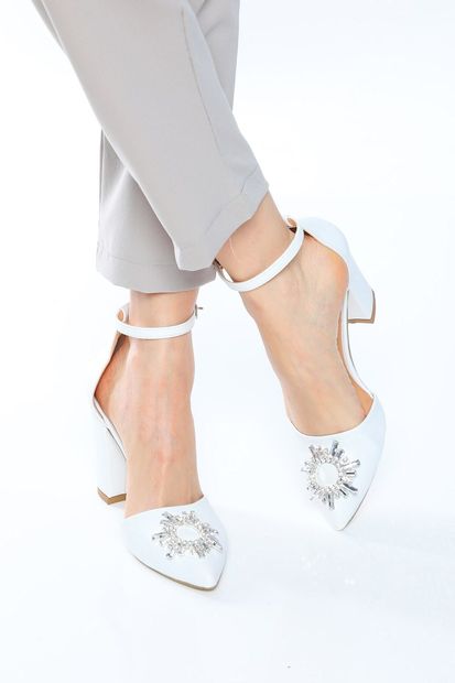 Nizar Deniz Maureen Beyaz Mat Sivri 8cm Kristal Taşlı Kalın Topuklu Kadın Gelin Ayakkabısı - 2
