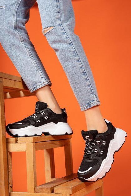 Black and White Anorak Women's Sneakers0012142