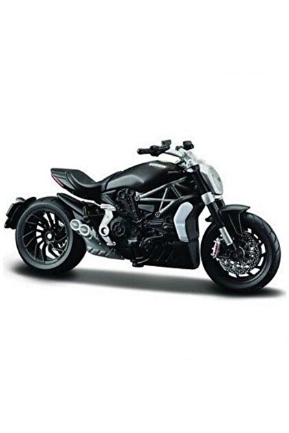 Ducati 999 1:18 Ruben Xaus 3台セット Ducati 999 1:18 Ruben Xaus 3台セット - メルカリ