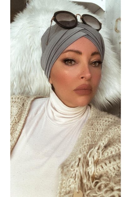 Kapa sa turbanom sa tri pruge, gotova za nošenje