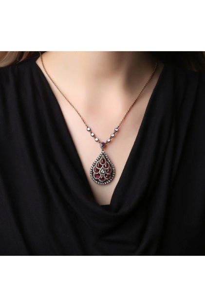 Elmas Yakut Taşlı Rose Altın Kolye