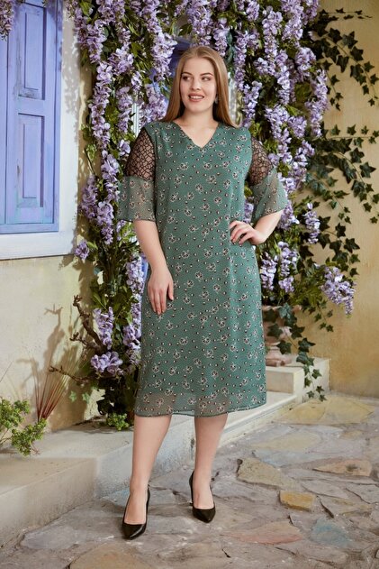 Flower Patterned Large Size Green Dress with Sleeve Detail