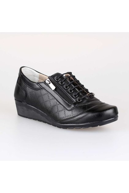 Women's Black Genuine Leather Zipper Detailed Ballet Shoes