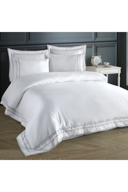 Valeria Bedding Set