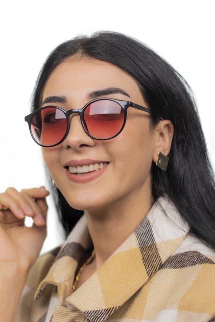 Siyah Kırmızı Güneş Gözlüğü