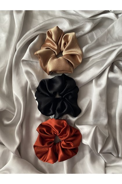 Women's Satin 3-Piece Buckle Set
