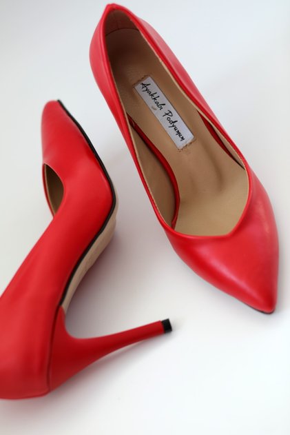 "stiletto" Kırmızı - Orta Boy Ince Topuk, V Ağız Parmak Dekolteli Kadın Ayakkabısı