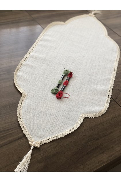 Linen Kumaş Ucu Püsküllü Runner