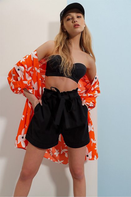 Women's Black Elastic Waisted Belted Double Pocket Double Leg Denim Shorts ALC-X8450