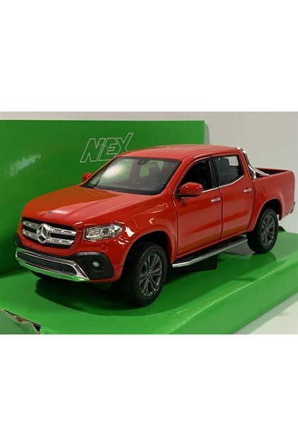 1:24 Scale Mercedes Benz X Class Red