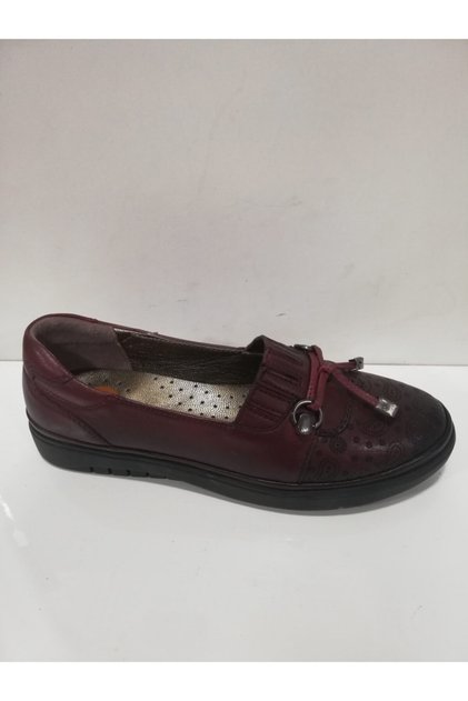 Women's Burgundy Shoes