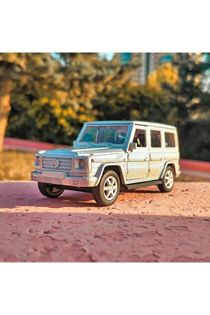 WELLY 1:32 / 1:36 Mercedes Benz G Class G500 Diecast Model Araba