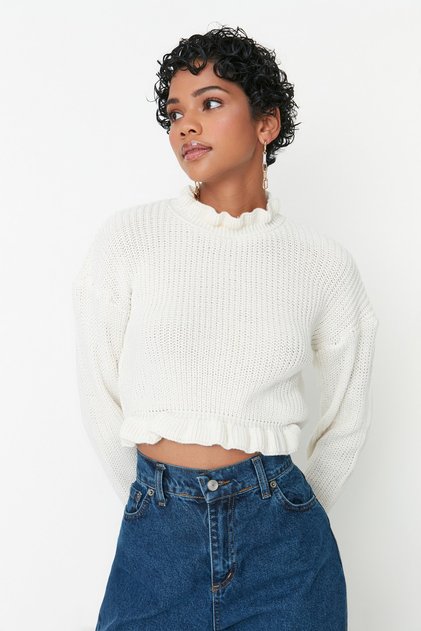 Ecru Crop Ruffle Detaillierter Strickpullover TWOAW22KZ0530