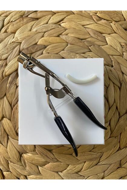 Eyelash Curler - Stylish Design