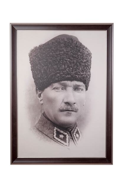 Atatürk Portre Tablo Kahverengi Çerçeveli Tablo 55x75cm