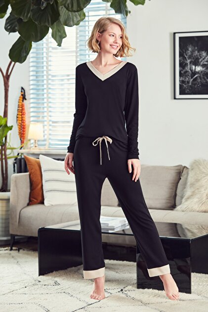 Catherine's Patterned Women's Pajama Set 2020