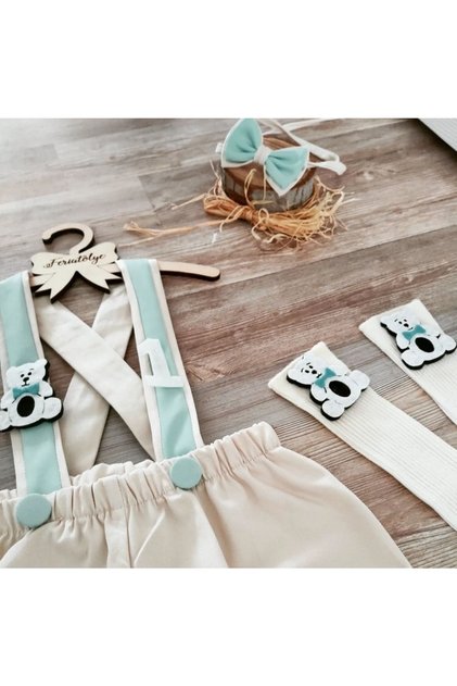 Cream Mint Boy's Salopette Teddy Bear Concept Cake Pop Costume