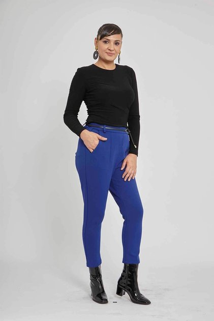 Pantaloni de damă cu curea din piele