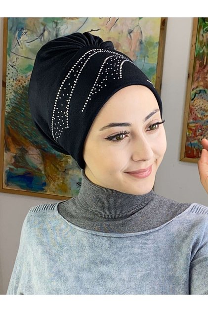 Black Colored Fan Model Jewelled Ready Bonnet