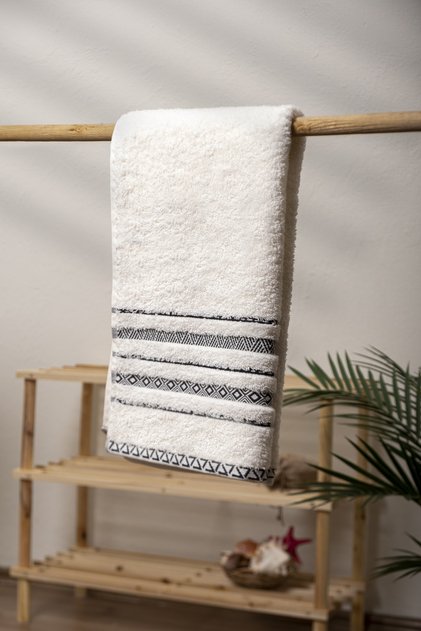 Logna 100% Pure Cotton Extra Soft Hand Face Kitchen and Bath Towel (50x90)