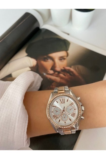 Stoned Women's Wristwatch with Metal Cord