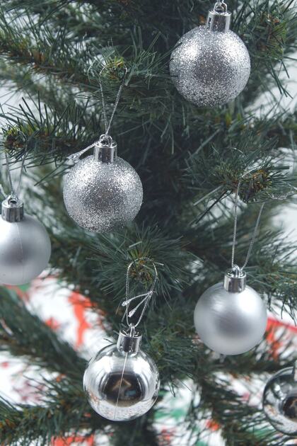 Christmas Tree Ball Glitter Shiny Matte Color 4 Cm 6 Pieces