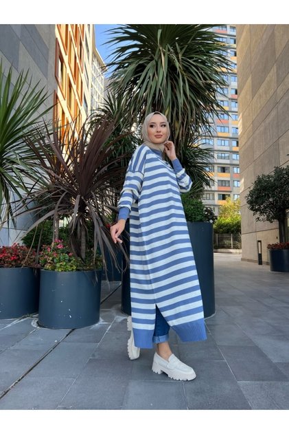 Wonderful Women's Striped Long Knitwear Tunic with Slits on the Sides