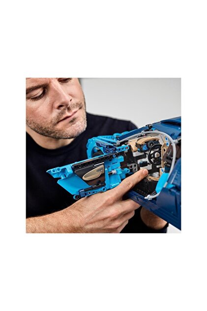 LEGO Technic Bugatti Chiron Yarış Arabası Yapım Seti, Koleksiyon