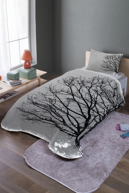 Black Tree Patterned Single Bedspread and Pique Set