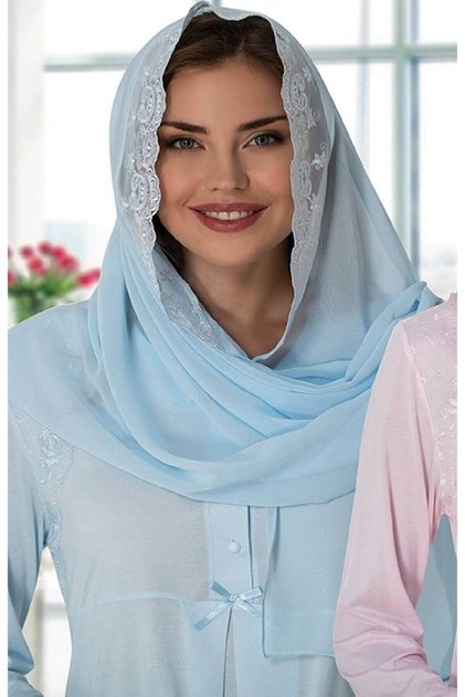 Lace Detailed Maternity Shawl