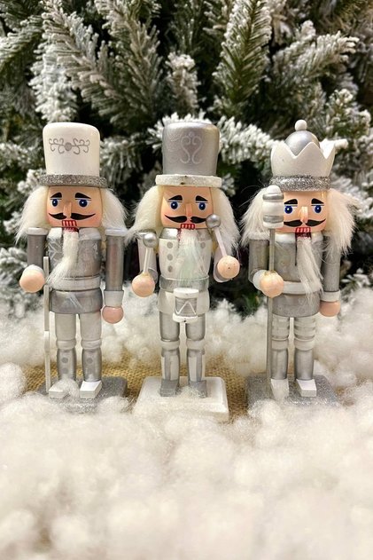 Silver Nutcracker Set of 3 15 Cm Spear Drum Rifle Tin Soldier Nutcracker Christmas New Year Decoration