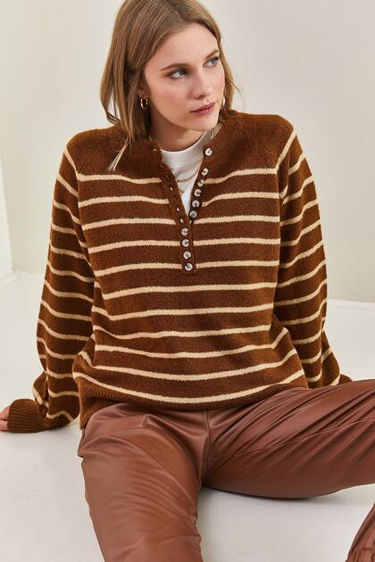 Women's Brown Beige Collared Knitted Turtleneck Striped Sweater 20223207