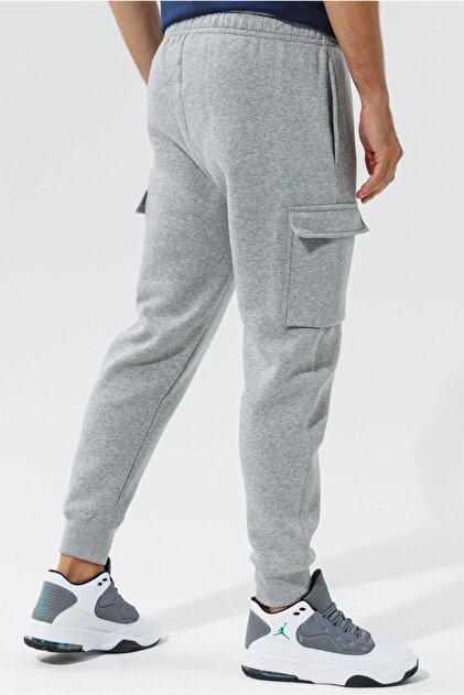nike club cuffed cargo sweatpants in gray