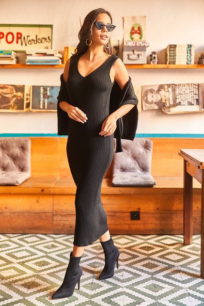 Women's Black Top Crop Sweatshirt Bottom Strap Dress Knitwear Suit TKM-19000176