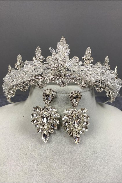 Silver Crystal Marvel Model Henna Bridal Crown and Thin Shuttle Earring Set – Crown, Crystal Stone – Crown