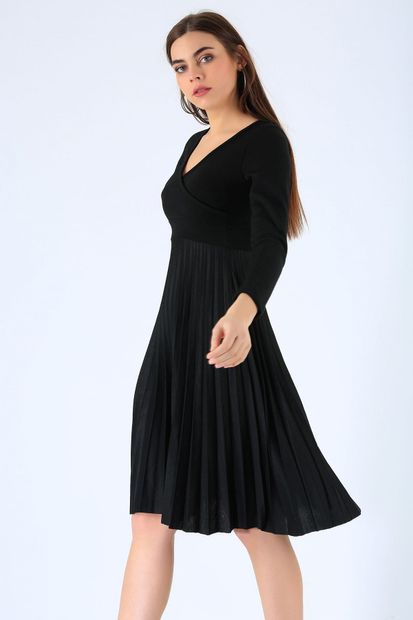 By Saygı Kadın Siyah Kruvaze Yaka Eteği Piliseli Likra Triko Elbise S-19K1320001 - 3