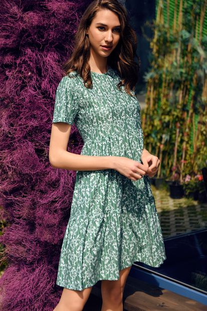Trend Alaçatı Stili Kadın Yeşil Çiçek Desenli Valonlu Elbise ALC-019-017-K - 2