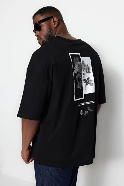 Siyah Büyük Beden Oversize/Geniş Kesim Rahat Çiçek Baskılı %100 Pamuklu T-Shirt TMNSS23TS00136