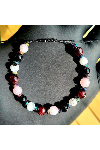 Scorpio Natural Stone Bracelet > Obsidian - Red Garnet - Kunzit - Moon Stone - Moonstone