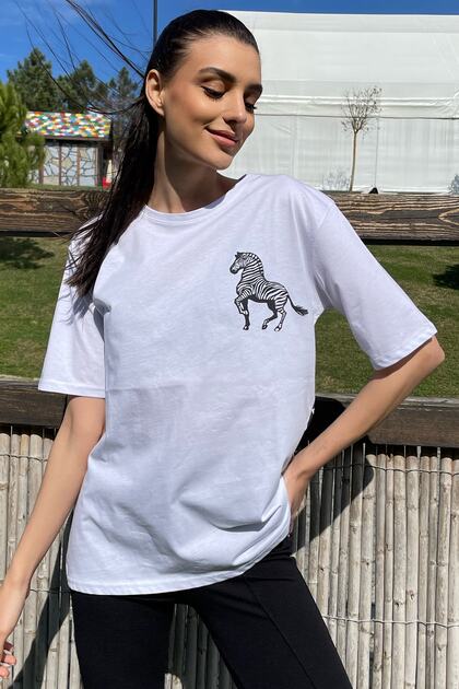 Women's White Crew Neck Back and Front Zebra Printed Oversize T-Shirt ALC-X9992