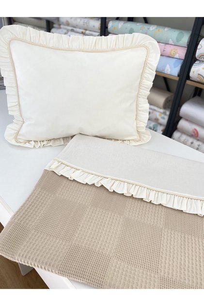 Frilly Baby Blanket and Pillowcase